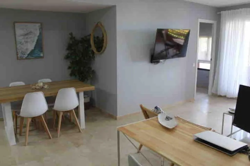 Sotogrande Paseo Del Mar - 10 Steps Away From The Beach San Roque  0*, San Roque (Andalucia)